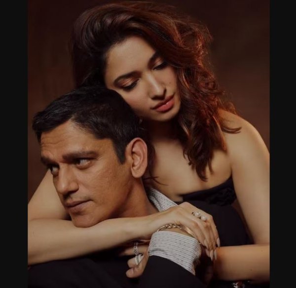 इस दौरान उन्होंने कहा कि- 'मुझसे कोई लड़की शादी ही नहीं करना चाहती'.विजय वर्मा ने साहित्य आज तक के मंच पर अपनी शादी पर मजेदर जवाब दिया है. इस दौरान उन्होंने कहा कि- 'मुझसे कोई लड़की शादी ही नहीं करना चाहती' बता दें कि, विजय से पहले तमन्ना से भी उनकी शादी को लेकर सवाल किए जा चुके हैं. एक्ट्रेस ने भी कुछ ऐसा गोलमोल जवाब दिया था.