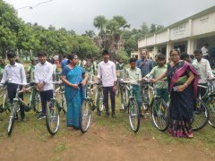 रानीश्वर प्रखंड क्षेत्र के 10 विद्यालयों के 168  छात्र छात्राओं के बीच साईकिल का वितरण