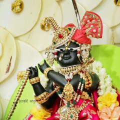 राधारमण : जहाँ विग्रह मुस्कुराता है और मौन बोल उठता है