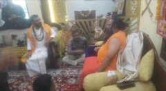 दो महामंडलेश्वर संत का मिलन मांडू के चतुर्भुज राम मंदिर में धर्म के उजियारे के फैलने का संदेश दे गया