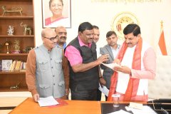 मुख्यमंत्री डॉ. मोहन यादव की सादगी से प्रेरित धरमपुरी विधायक का बड़ा निर्णय