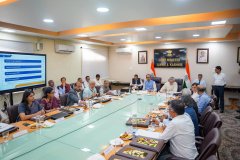जम्मू कश्मीर के मुख्यमंत्री के साथ केंद्रीय कृषि मंत्री शिवराज चौहान ने बैठक की