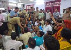 प्रधान संघ अध्यक्ष से एडीएम ने किया दुर्व्यवहार