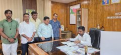 आधार कार्ड में पता सुधारवाने लोग हो रहे हैं परेशान, कैम्प लगाने कलेक्टर से किया माँग - डोमरु रेड्डी
