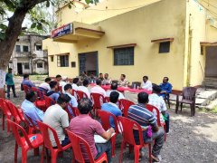बकरीद पर्व को लेकर कठिकुंड थाना परिसर में शांति समिति की बैठक