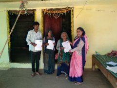 जिले में 12 लाख 43 हजार 780 मतदाताओं को 1426 मतदान केंद्रों के लिए नियुक्त 1426 बीएलओ द्वारा गणना पत्रक दो प्रतियों में दिया जायेगा