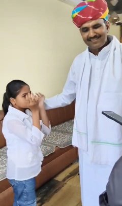 विधायक की संवेदनशीलता ने जीता दिल, मासूम लक्ष्मी के उज्ज्वल भविष्य के लिए निजी कोष से भरेंगे फीस