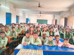 स्कूल में मेधावी विद्यार्थियों का सम्मान, सादे समारोह में किया गया पुरस्कृत