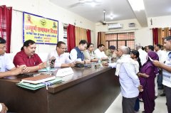 शिकायतों का गुणवत्तापरक व समयबद्ध निस्तारण करें अधिकारी।