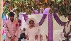 उल्टा विवाह! दुल्हन बनी बाराती, दूल्हे को ले गई अपने घर, रो पड़ा दूल्हा