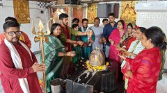 बुंदेलखंड कावड़ यात्रा समिति द्वारा सावन के प्रथम सोमवार पर भगवान शिव का भव्य जलाभिषेक