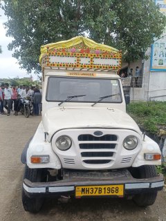 रिसोड़ शहर में मैक्स पिकअप वाहन में अज्ञात व्यक्ति का शव मिलने से सनसनी