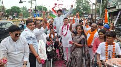 दिव्यांग शिव भक्त कावड़ियों का भाजपा कार्यकर्ताओं ने किया भव्य स्वागत