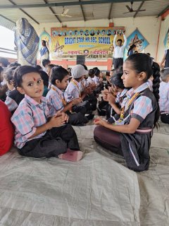 ब्राइट स्टार स्कूल में हर्षोल्लास से मनाया रक्षाबंधन पर्व