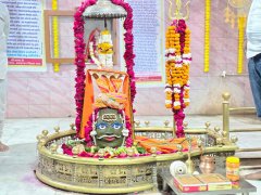 श्रृंगेश्वर महादेव धाम पर श्रद्धालुओं ने लगाई आस्था की डुबकी, हजारों भक्तों ने किए दर्शन