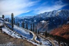 हिमाचल के इन इलाकों में सख्त नियम: ऊंची आवाज़, मोबाइल और डीजे पर पूरी पाबंदी!