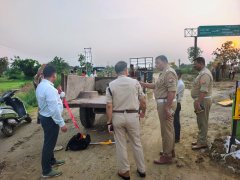 जिलाधिकारी महोदय के निर्देश के क्रम में आज ड्रिंक एंड ड्राइव में 4 चालान,  44  ट्रैक्टर ट्रालियों टेप लगवाए गए साथ ही 04 वाहन बिना टैक्स के संचालित पाए जाने पर सीज किए गए*