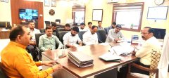 बिजली विभाग की समीक्षा बैठक, गर्मी में 24 घंटे आपूर्ति पर जोर