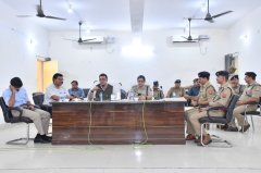 डीएम की अध्यक्षता में हुई पीस कमेटी की बैठक।