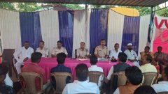 पिठोरिया में दुर्गा पूजा को लेकर पुलिस ने पूजा समितियों के साथ की बैठक।।