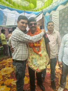 सेना से सेवानिवृत्त होकर लौटे अशोक कुमार का भव्य स्वागत