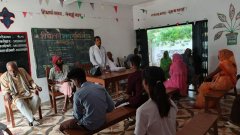 विद्यालय प्रबंध समिति की बैठक में शत-प्रतिशत नामांकन समेत कई मुद्दों पर चर्चा