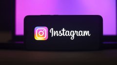 Instagram का नया फीचर बदल देगा प्रोफाइल का अंदाज, अब दूसरों की पोस्ट भी लगा सकेंगे अपनी Profile Grid में