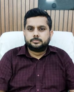 नवागत एडीएम ई ने संभाला कार्यभार ।
